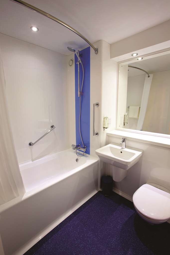 Travelodge Liverpool Docks Camera foto